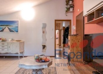 Four-room apartment Gaggio Montano - photo 3