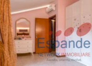 Four-room apartment Gaggio Montano - photo 25