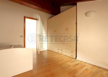 IMG_6424.JPG - Two-room apartment Contra' Do Rode 13, Vicenza - photo 17