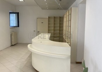 SALA - Commercial Premises Via Roma 1, Orgiano - photo 2