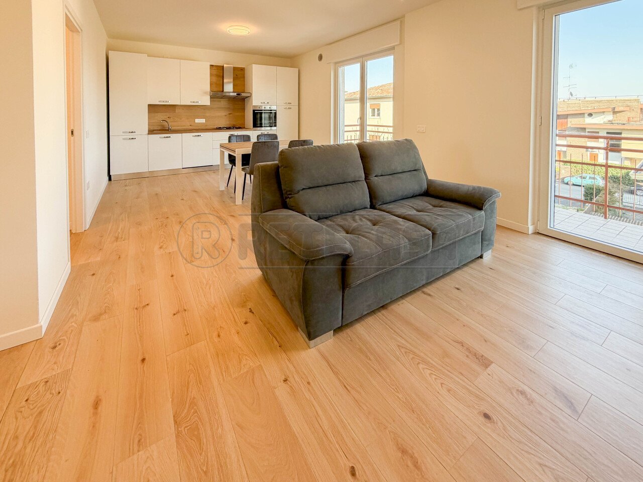 zona giorno - Apartment Viale Italia, Creazzo - photo 2