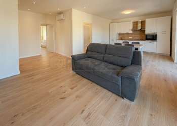 zona giorno - Apartment Viale Italia, Creazzo - photo 3