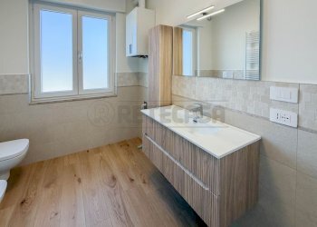 bagno - Apartment Viale Italia, Creazzo - photo 11