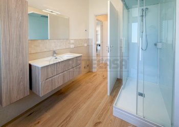 bagno - Apartment Viale Italia, Creazzo - photo 13