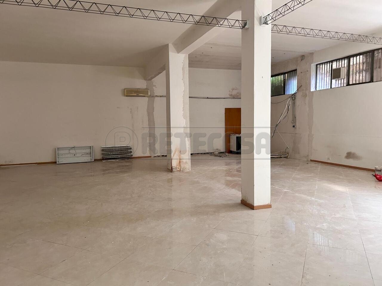 1.jpeg - Commercial Premises Via Pier Maria Rosso di San Secondo 107, Caltanissetta - photo 2