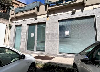 13.jpeg - Commercial Premises Via Pier Maria Rosso di San Secondo 107, Caltanissetta - photo 1