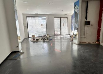 11.jpeg - Commercial Premises Via Pier Maria Rosso di San Secondo 107, Caltanissetta - photo 7