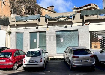 14.jpeg - Commercial Premises Via Pier Maria Rosso di San Secondo 107, Caltanissetta - photo 9