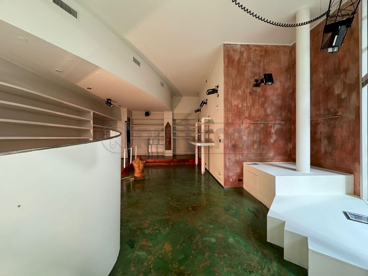 WhatsApp Image 2026-03-30 at 17.08.51 (2).jpeg - Locale Commerciale Via Giuseppe Mazzini, Crema - foto 1