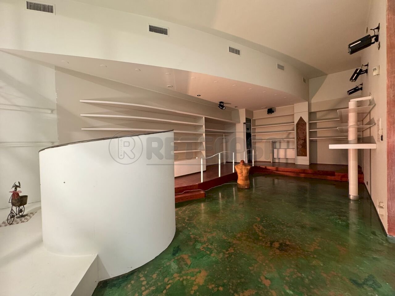 WhatsApp Image 2026-03-30 at 17.08.51.jpeg - Locale Commerciale Via Giuseppe Mazzini, Crema - foto 2