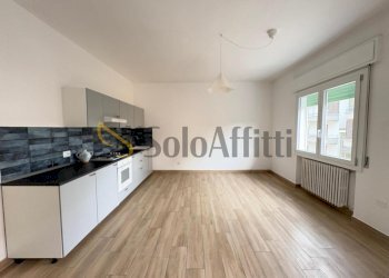 35f2bc42-b23f-44e0-83b6-840165d62810.jpg - Appartamento Viale Tripoli 218, Rimini - foto 2