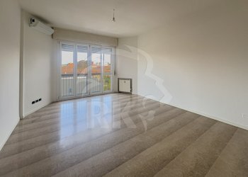 AFFITTO QUADRILOCALE ZONA SAFFI BOLOGNA-2.jpg - Quadrilocale Viale Sandro Pertini 8, Bologna - foto 1