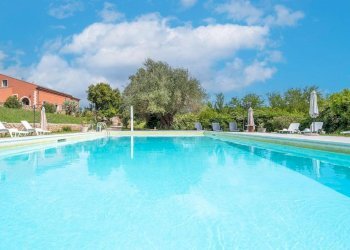 piscina 2.jpg - Albergo - Struttura ricettiva Via Priamo 10, Siracusa - foto 2