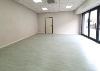 20250905_153741.jpg - Commercial Premises TRAV. VIA MILANO, Brescia - photo 3