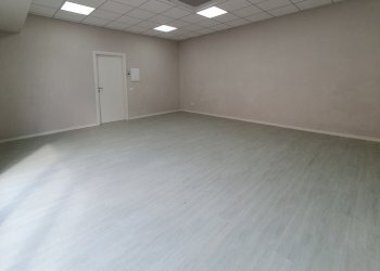 20250905_153615.jpg - Commercial Premises TRAV. VIA MILANO, Brescia - photo 5