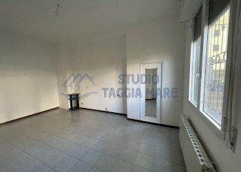 IMG_8871.JPG - Four-room apartment Cipressa - photo 9