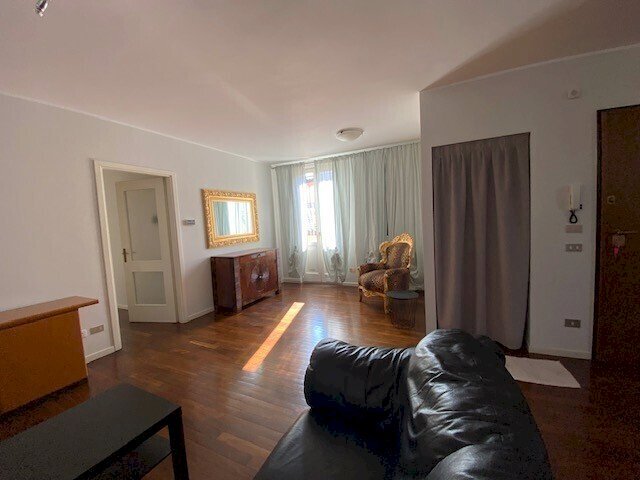 d60c1565-ae65-4ead-b408-6d7ed5c0e975.jpeg - Appartamento Via Annunciata 9, Desenzano del Garda - foto 1