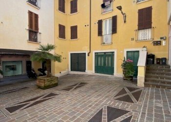 3c7f41ab-2694-4c8c-9d38-c0e1b07b6689.jpeg - Appartamento Via Annunciata 9, Desenzano del Garda - foto 14