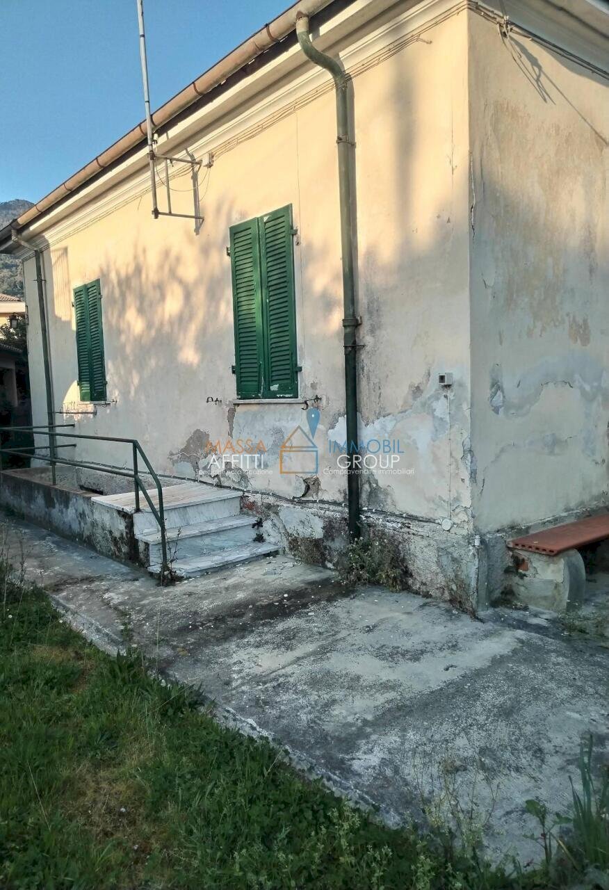 2.jpg - Villa Via Petroniano 10, Massa - foto 1