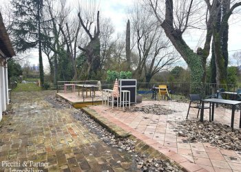 08.jpg - Albergo - Struttura ricettiva Via Chiesa Tonda, Trevi - foto 8