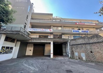 1.jpeg - Magazzino Via dei Mughetti 2, Guidonia Montecelio - foto 1