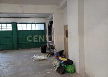 PHOTO-2026-04-07-17-03-34 (3).jpg - Warehouse Via Lucania 10, Verona (neighborhood Borgo Milano) - photo 3