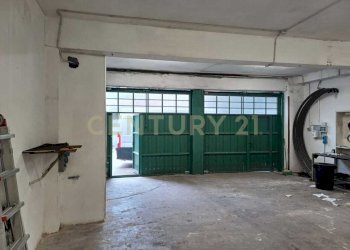 PHOTO-2026-04-07-17-03-34 (7).jpg - Warehouse Via Lucania 10, Verona (neighborhood Borgo Milano) - photo 6