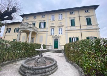 Contesto condominiale - Appartamento Via Giuseppe Garibaldi 7/A, Montano Lucino - foto 1