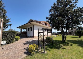 0921a12b-ef86-4a7e-abb5-e155ef225f8d.jpg - Villa Via Trigno 27, Aprilia - photo 3