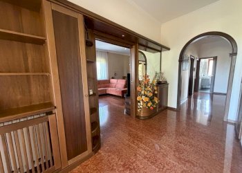 468c69e8-4a43-4166-a99f-7be311f71fba.jpg - Villa Via Trigno 27, Aprilia - photo 6