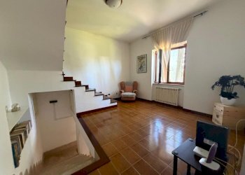 f9bc9e2f-2177-4bc4-bc1e-aae089a07d04.jpg - Villa Via Trigno 27, Aprilia - photo 16