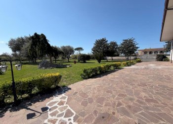 2caef6c2-6d7c-4487-9aff-8809e469522e.jpg - Villa Via Trigno 27, Aprilia - photo 29