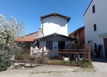 facciata - Portion of a house Località Case Piccioni 53, Ziano Piacentino - photo 1