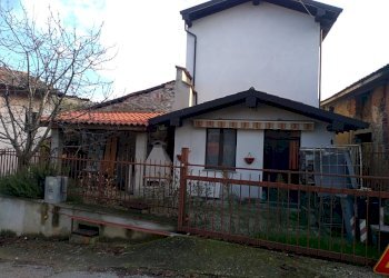 IMG_20191207_113104.jpg - Portion of a house Località Case Piccioni 53, Ziano Piacentino - photo 2