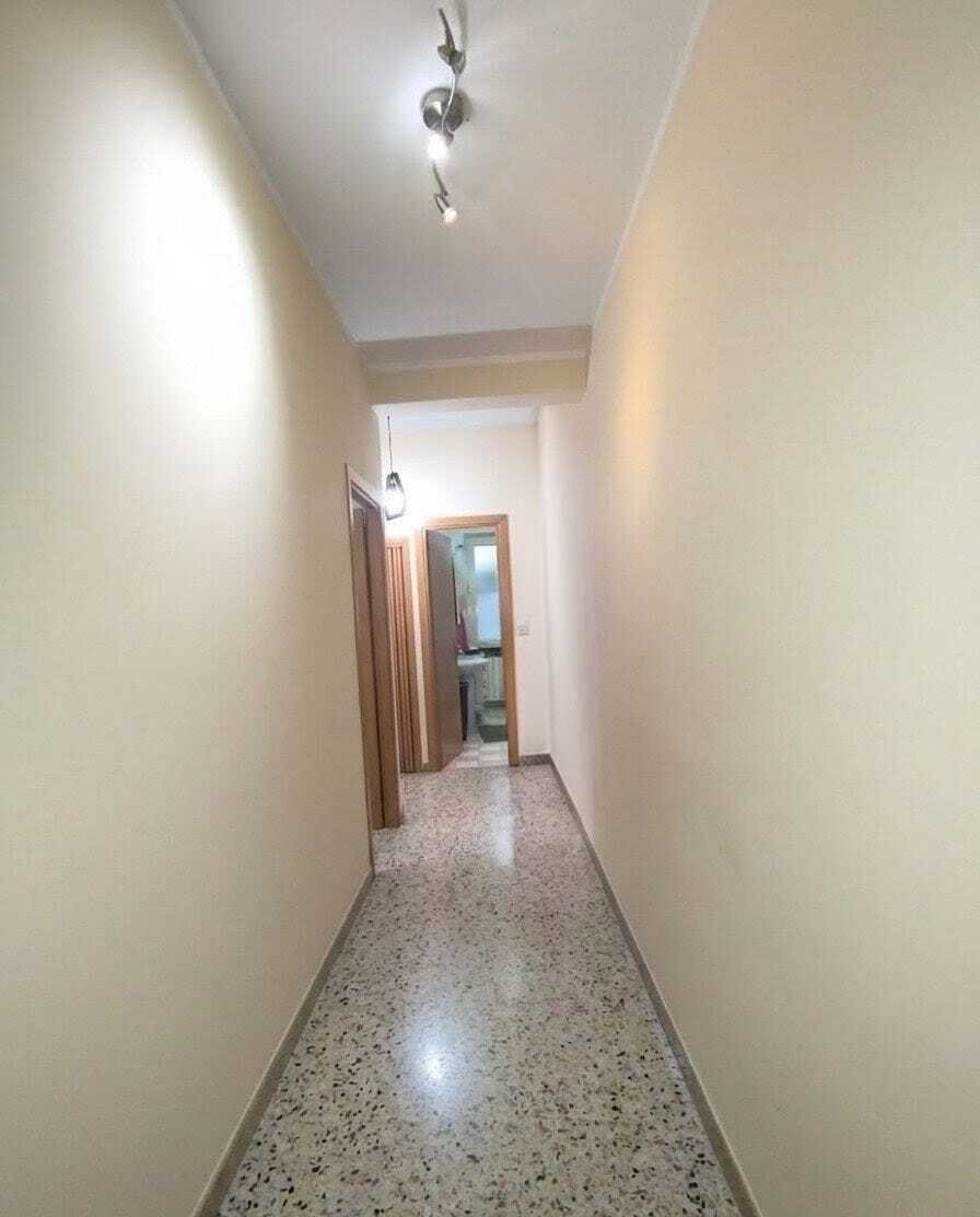 app 1 corridoio.jpg - Appartamento Via Avegno, Roma - foto 1