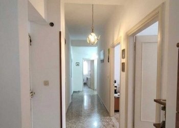 app 2 corridoio.jpg - Appartamento Via Avegno, Roma - foto 9