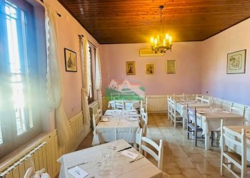 PHOTO-2026-04-07-17-58-32 2.jpg - Stable - Palace Via Antonio Seppilli, Ravenna - photo 15