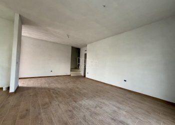 4-IMG_8507.jpeg.jpg - Villa Trifamiliare Rovigo - foto 3