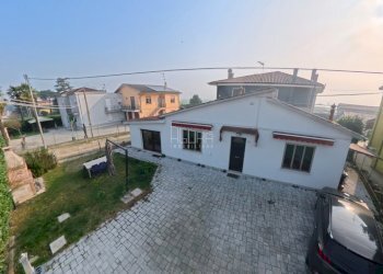 2.jpg - Villa Viale dei Mille 160, Rovigo - foto 29