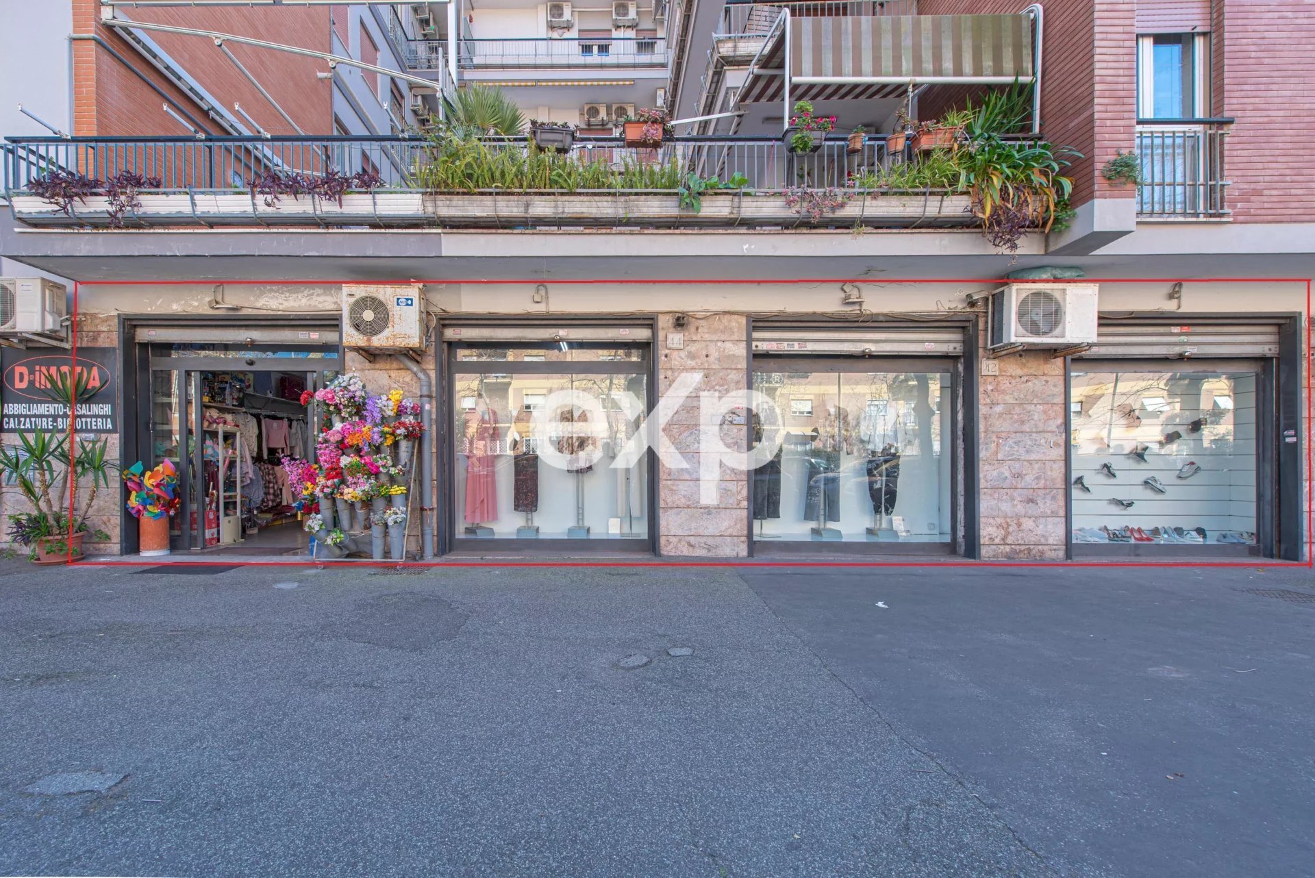 Locale Commerciale Via dei Bragozzi, Roma - foto 1