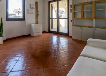 Two-room apartment Bernareggio - photo 1