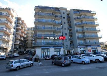 Trilocale Via Alcide De Gaspari, Martina Franca - foto 1