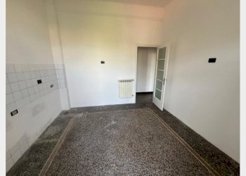 Trilocale Genova - foto 9