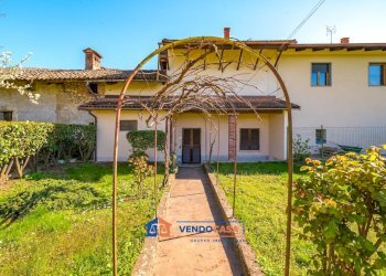 Independent house Busca - photo 1