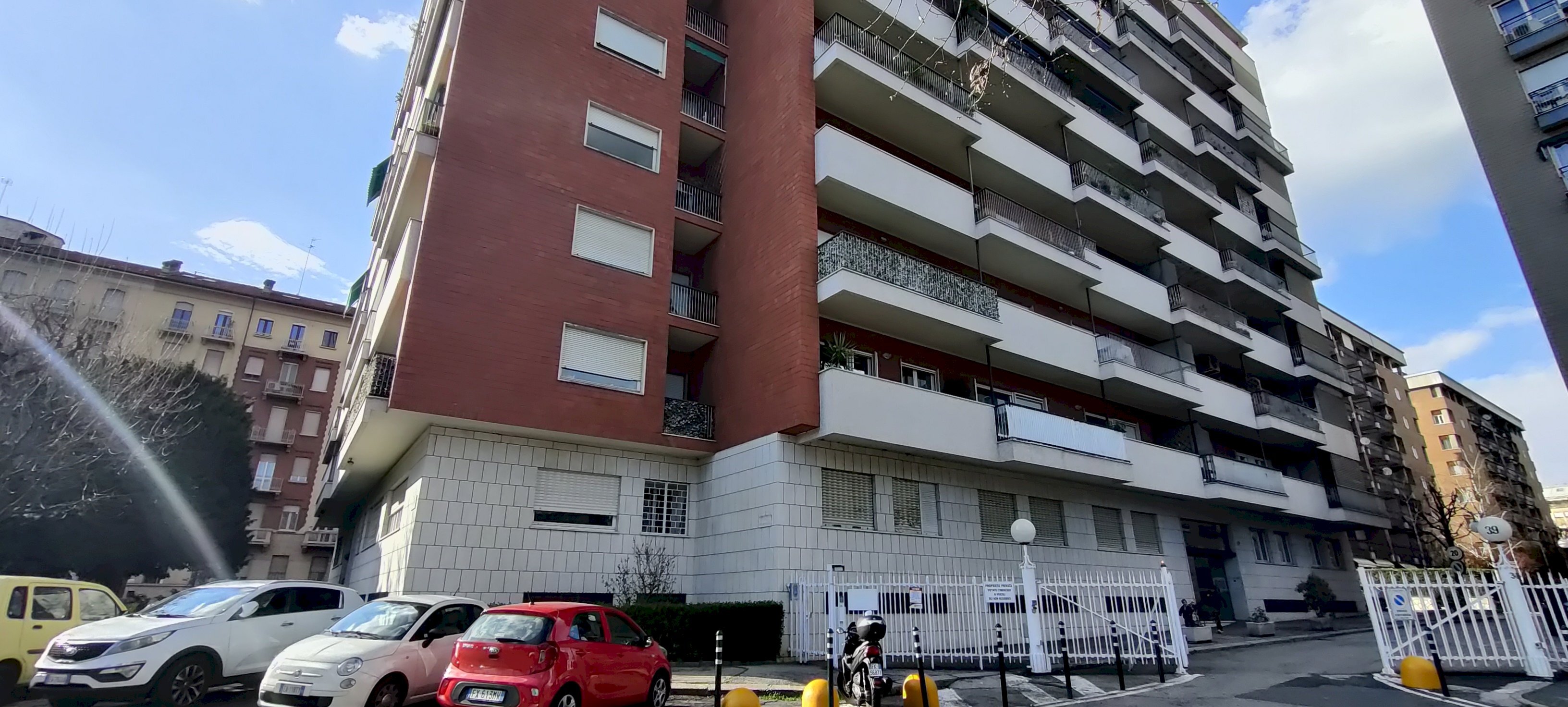 Facciata - Appartamento via Millefonti, 39, Torino (zona Nizza Millefonti) - foto 1