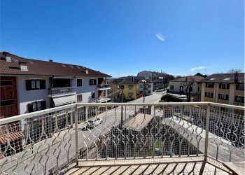 Three-room apartment Via Cavour, 38, Centallo - photo 2