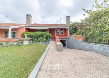 Villa a Schiera Via dei Camini, 46, Saluzzo - foto 1