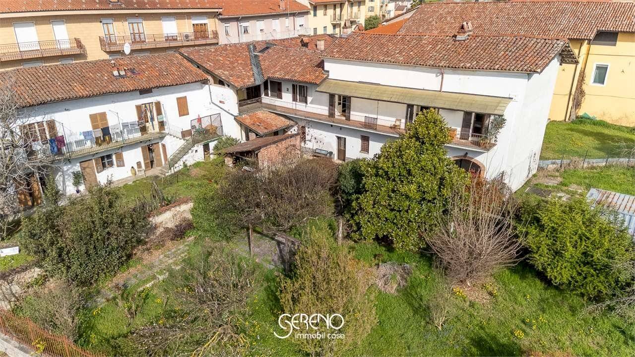 Independent house Via benevagienna, 24, Carrù - photo 1