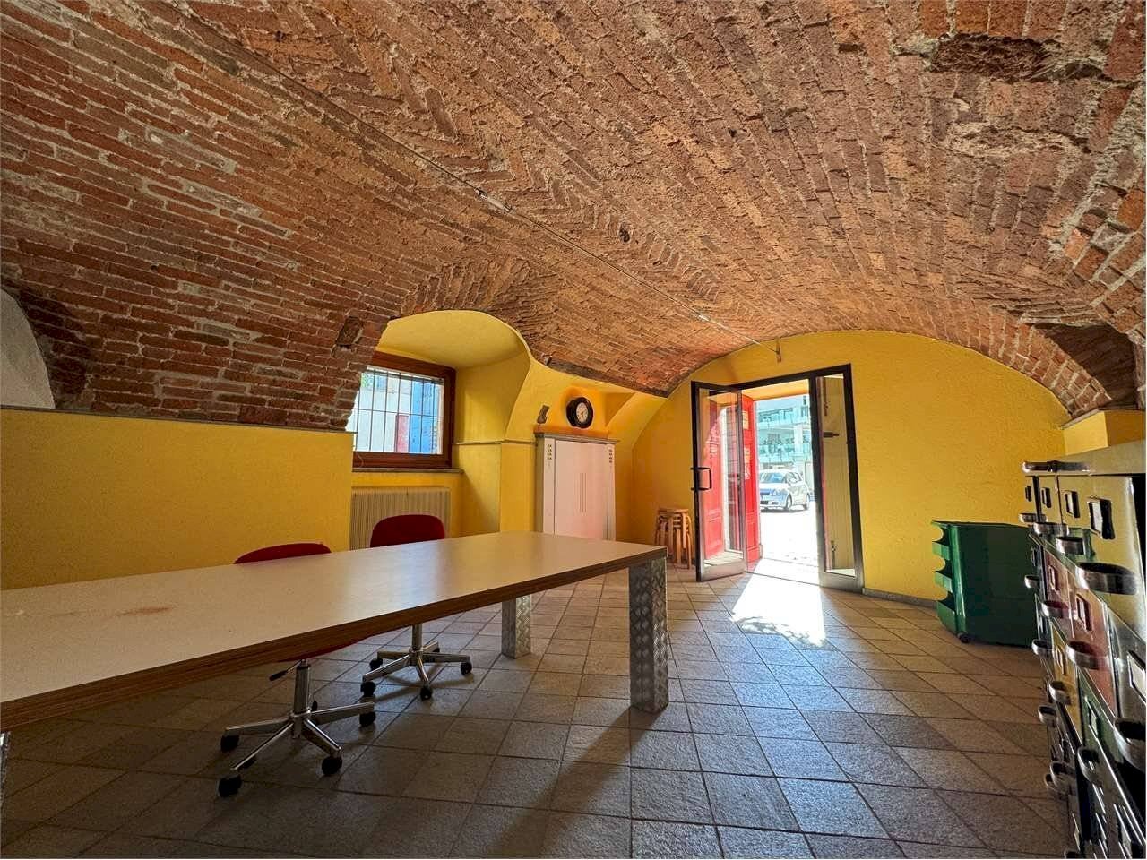 Ufficio Via Fratelli Ramorino, 12, Cuneo (zona Centro Storico) - foto 2