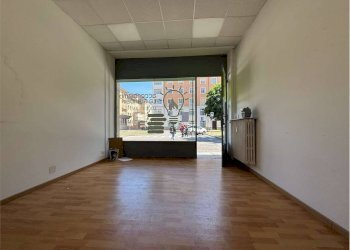 Shop Corso dante, 18, Cuneo (neighborhood Centro) - photo 4